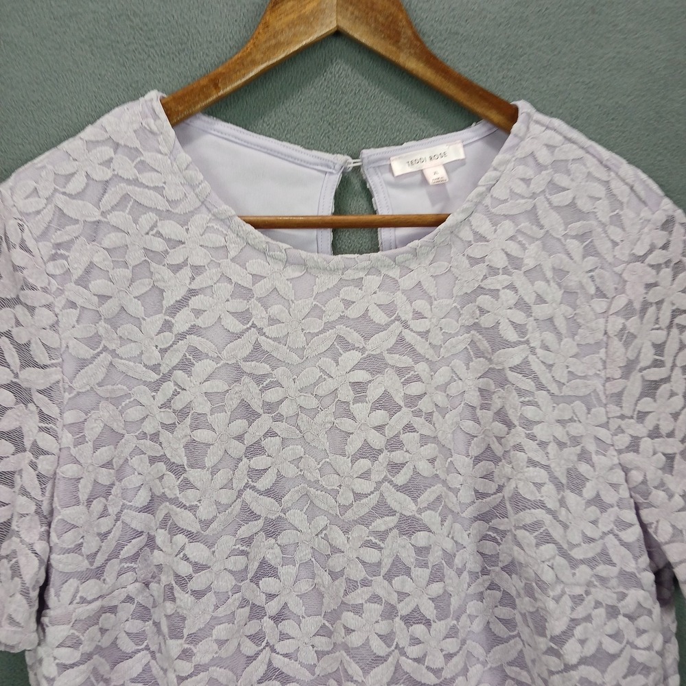 Teddi Rose Blouse Top Women XL Lavender Purple Floral Lace Overlay Scalloped Hem - Picture 3 of 8